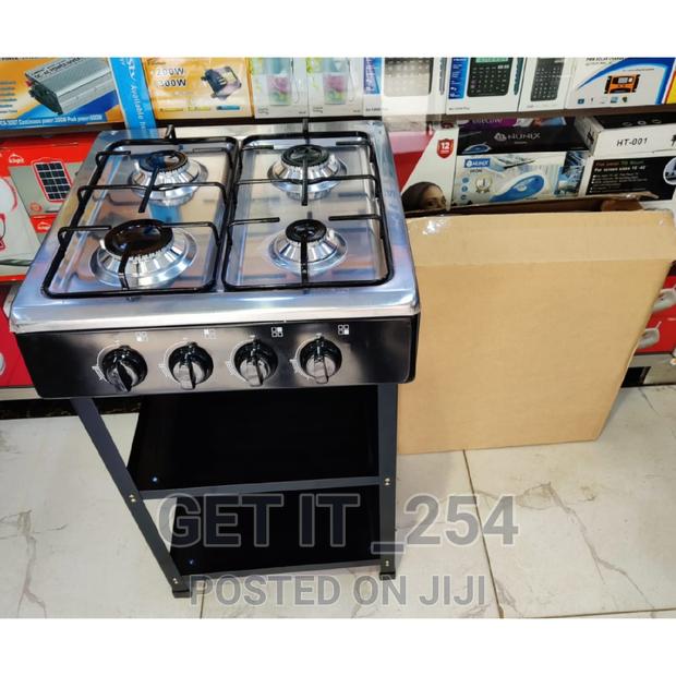 4 Gas Burner Cooker With Shelves