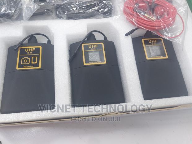 Double Uhf Wireless Microphones