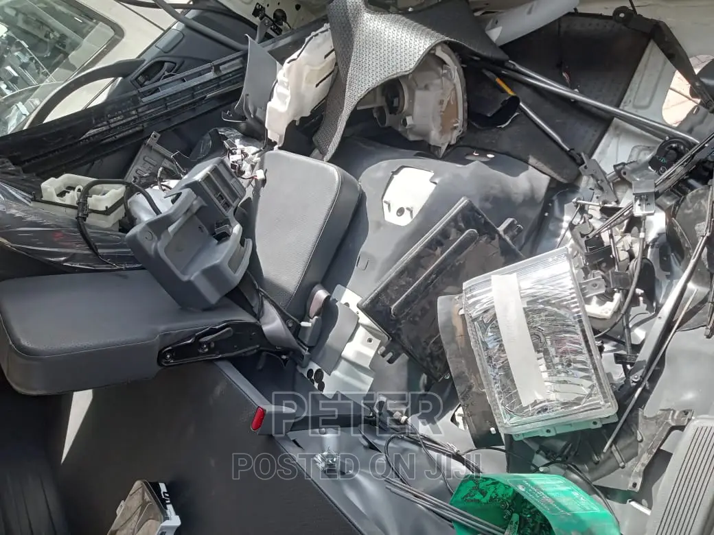 Isuzu FRR 90 Blue Power Cabin