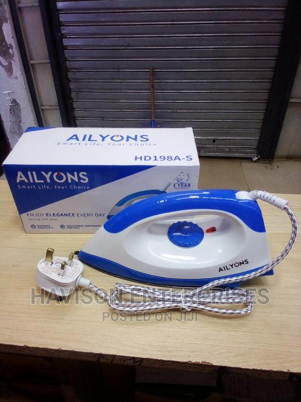 High Quality Iron Box - main view