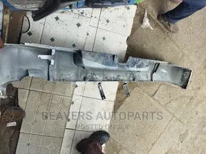 Toyota Hiace 7L Box Rear Bumper