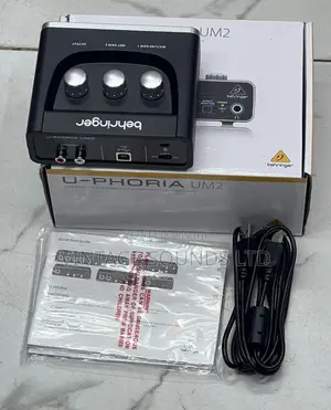 BEHRINGER UM2 2x2 USB Audio Interface