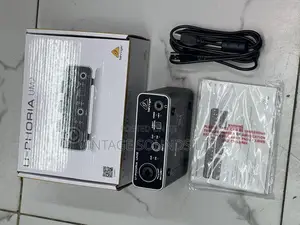 Studio Behringer Soundcard Um2 Audio Interface