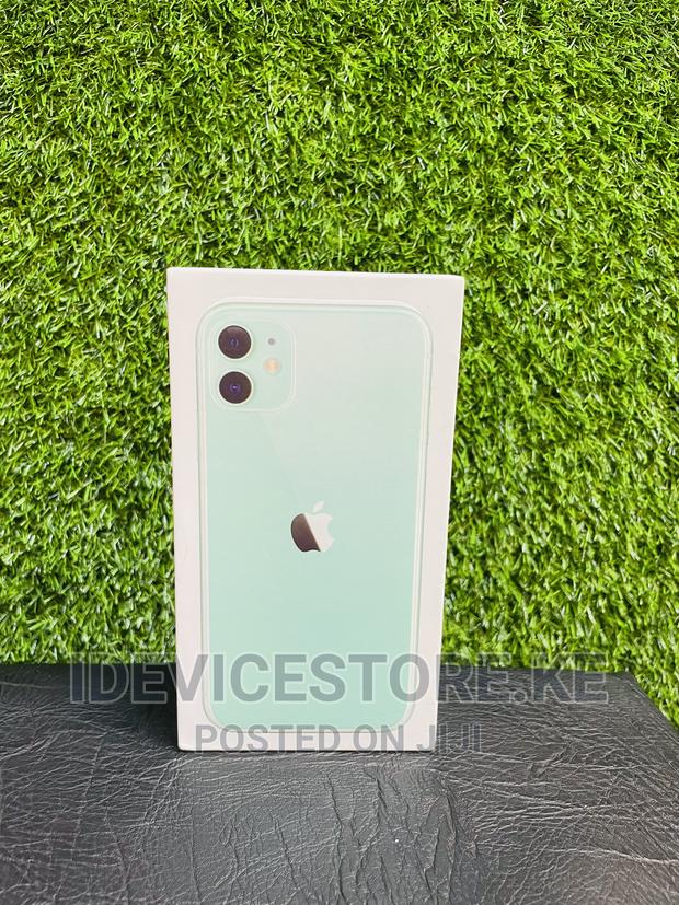 New Apple iPhone 11 128 GB Green - main view