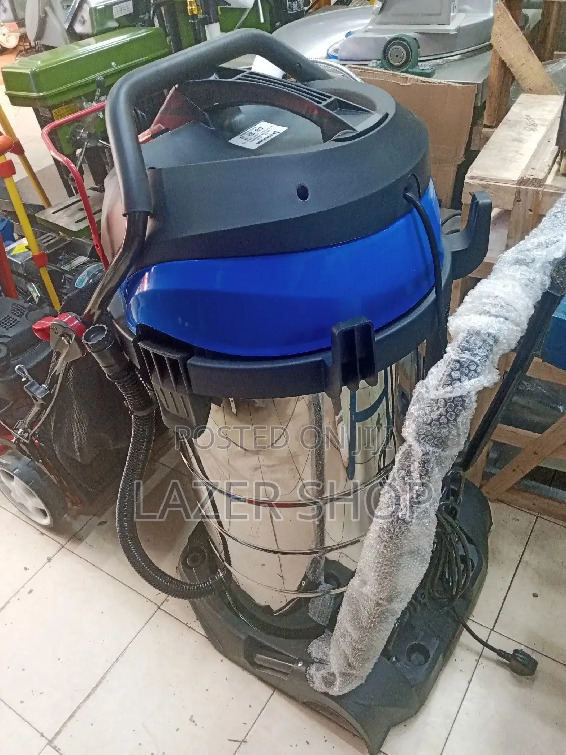 100L Premier Vacuum Cleaner