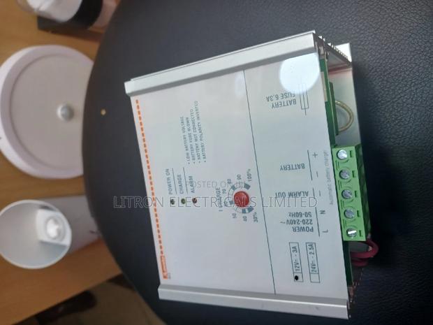 Battery Charger/Trickle Charger - thumbnail 2