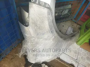 Vitz Jewela 2010-2013 Fender Wing