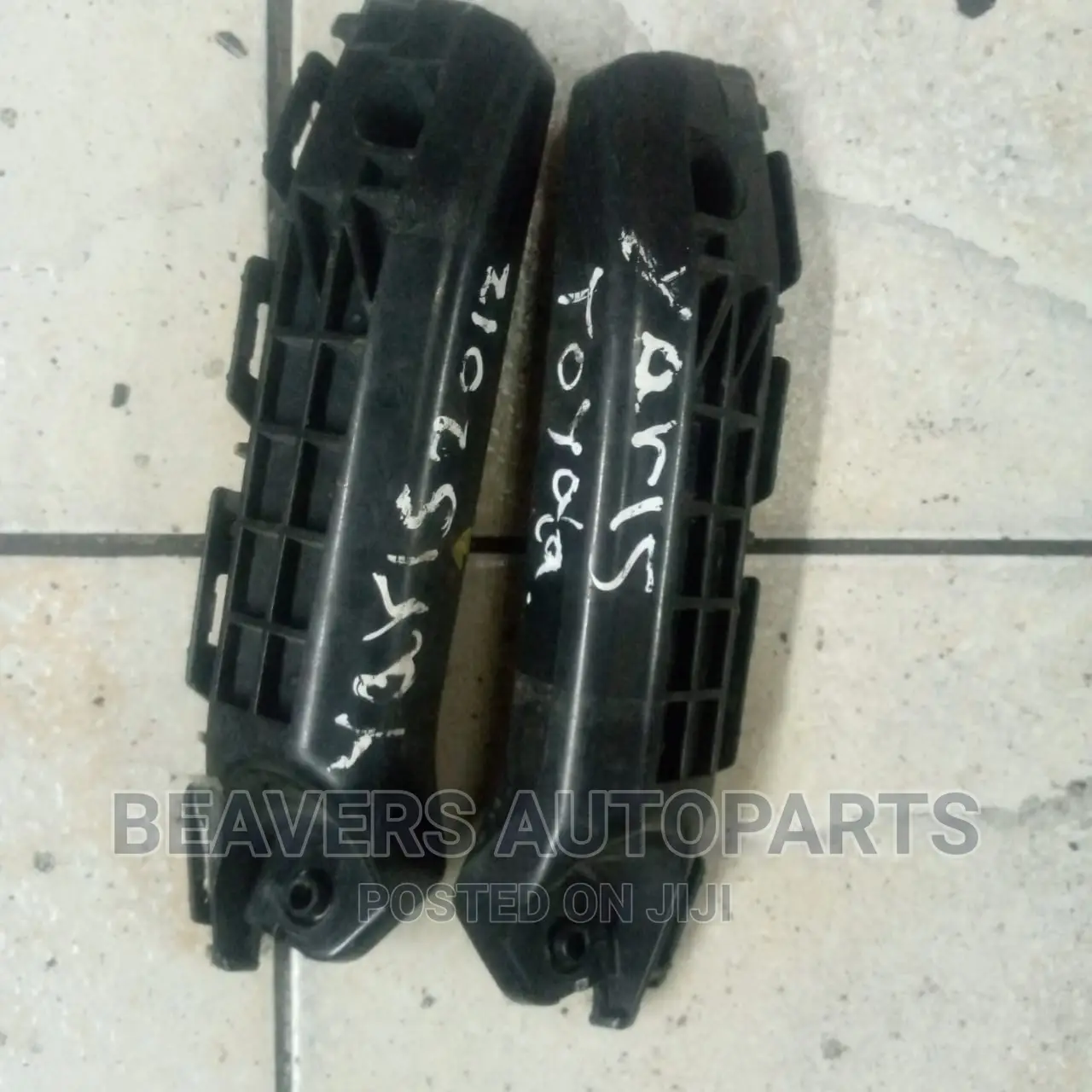 Vitz 2012 Bumper Slide Clip Retainer
