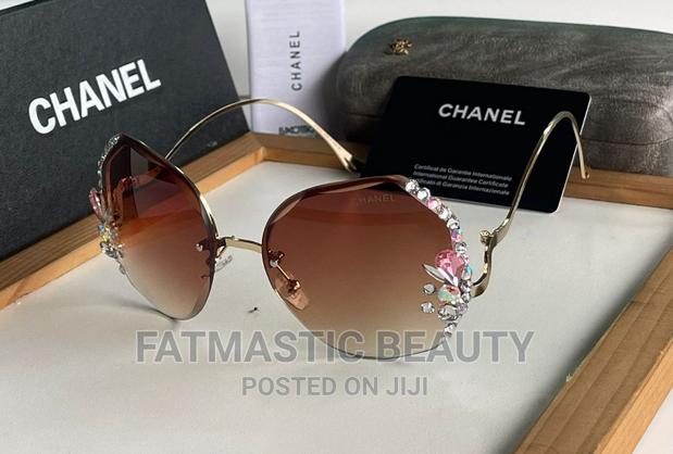 Designer Pretty Sunglasses - thumbnail 2