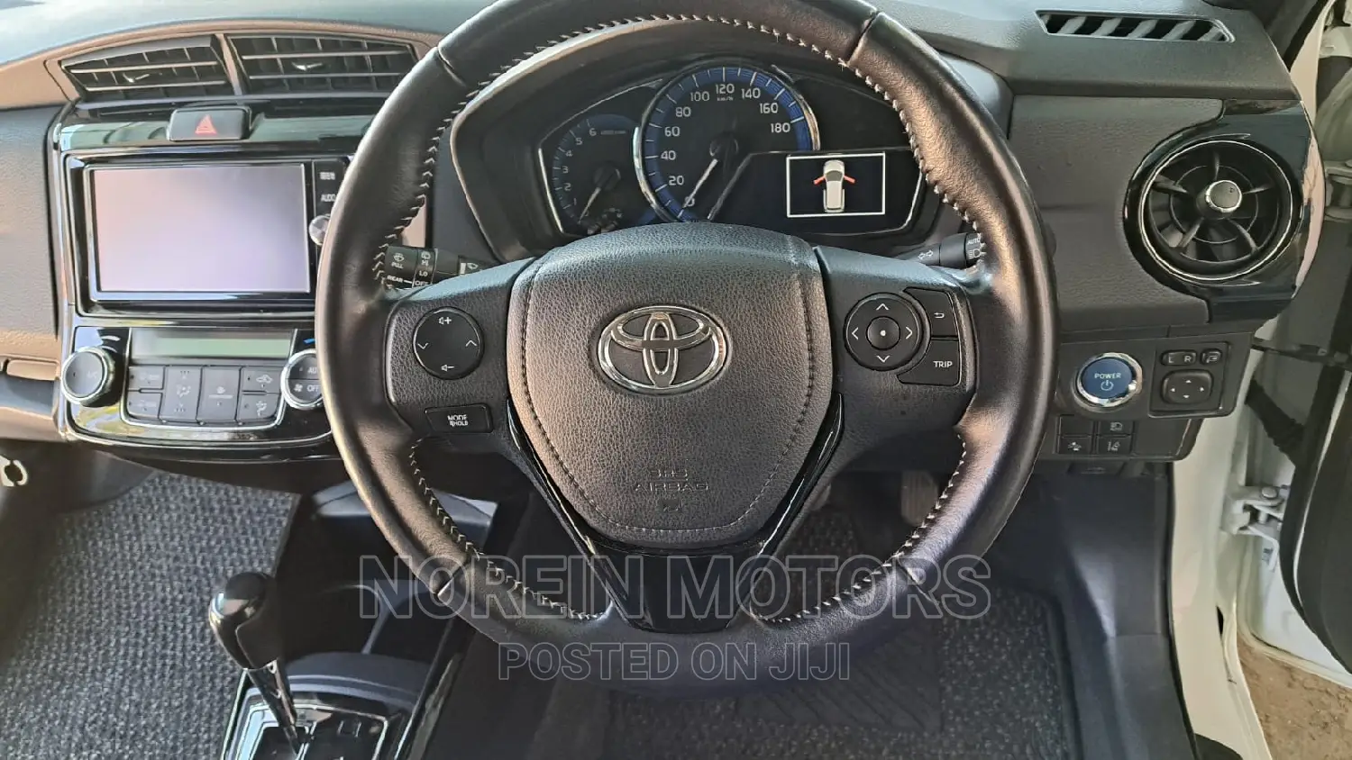 Toyota Corolla Fielder 2017 White