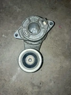 Tensioner L13A Honda Fit