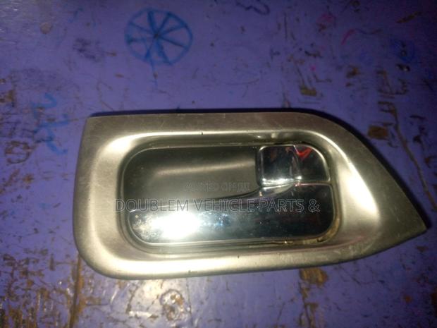 Inner Door Handle Nissan Sylphy and Other Assorted Vehicles