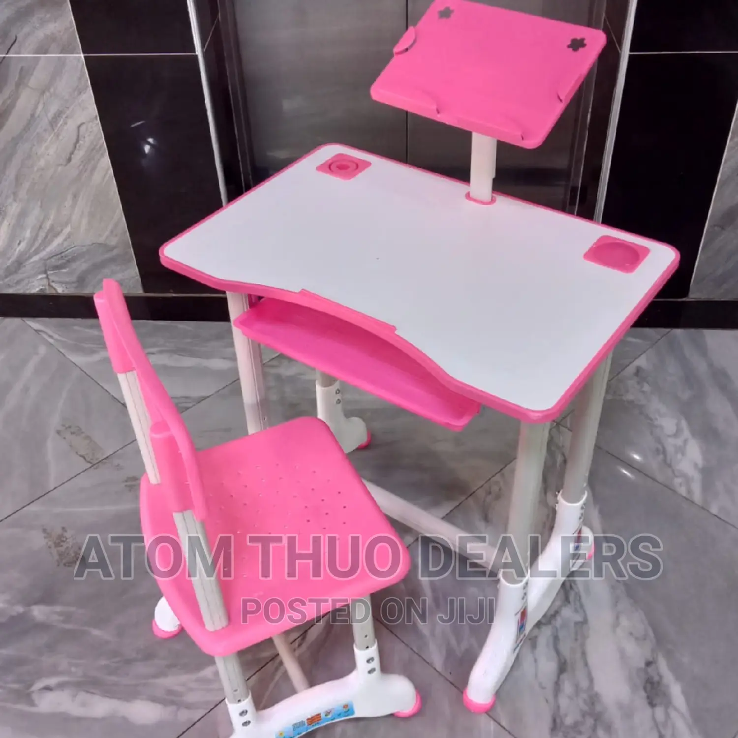 Study Desk / Kids. Study Desk 
