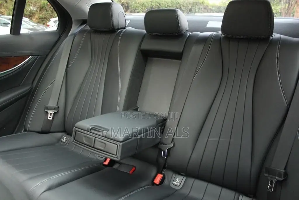 Mercedes-Benz E400 2017 Green