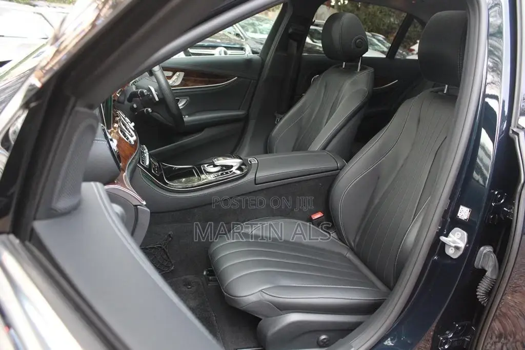 Mercedes-Benz E400 2017 Green