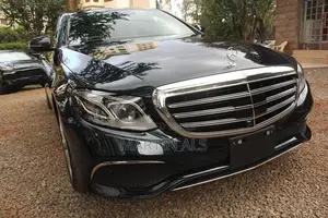Mercedes-Benz E400 2017 Green