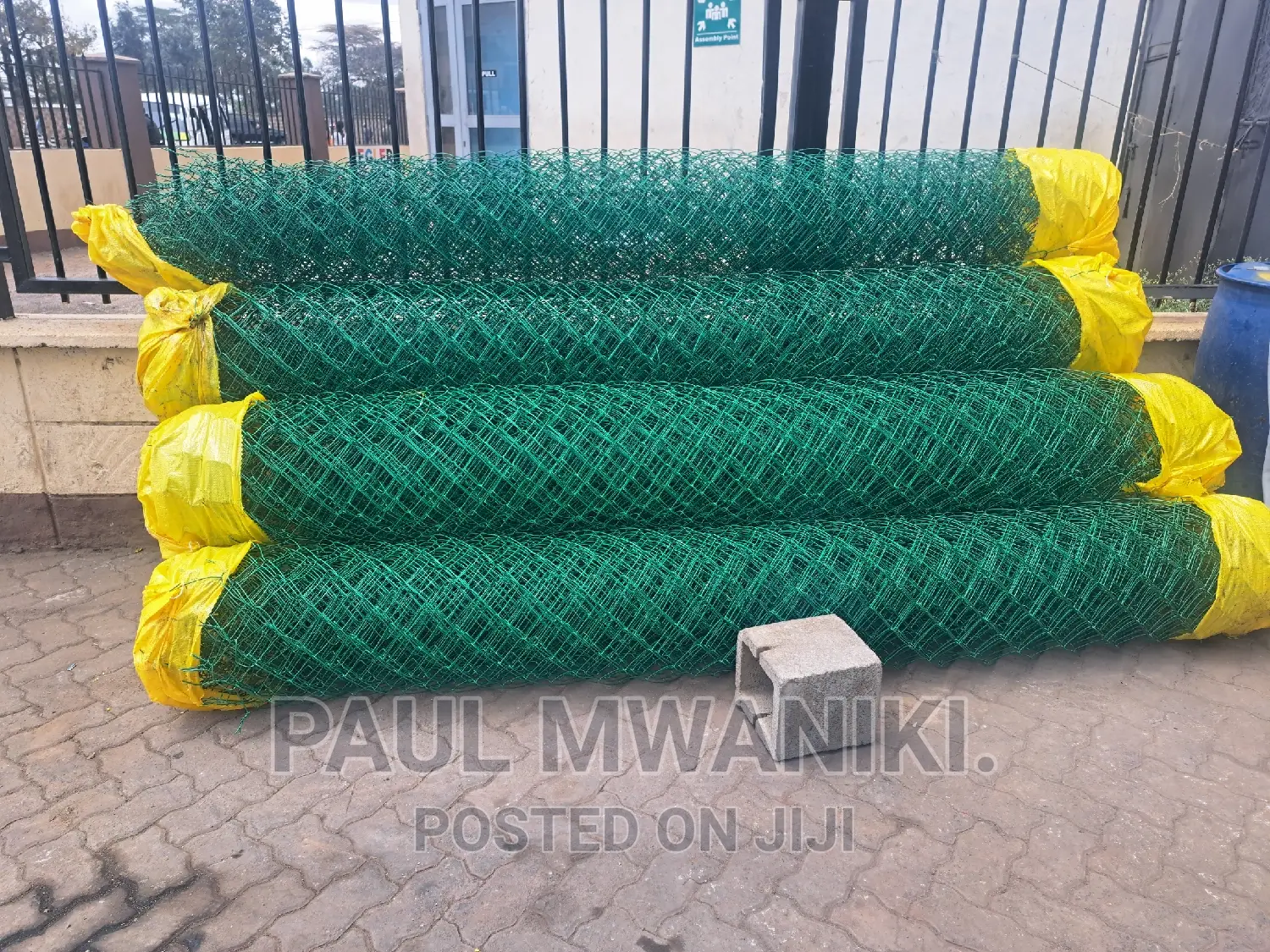 PVC Coated Chainlinks.
