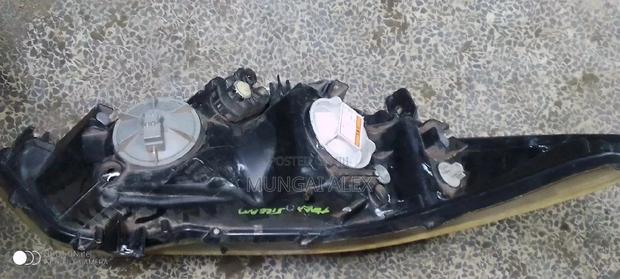 Honda Stream Headlights - thumbnail 2
