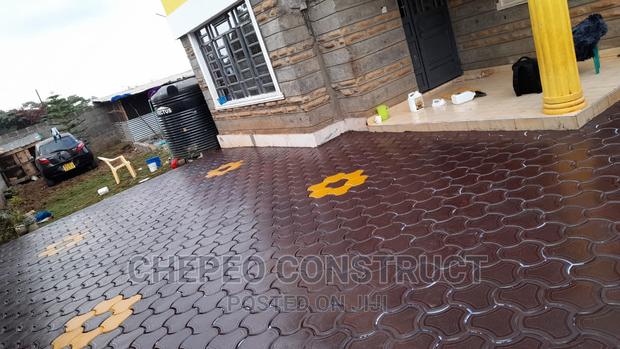 Super Polished Cabro Pavers - thumbnail 2