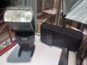Canon 580exii Speedlite - For All Canon Cameras