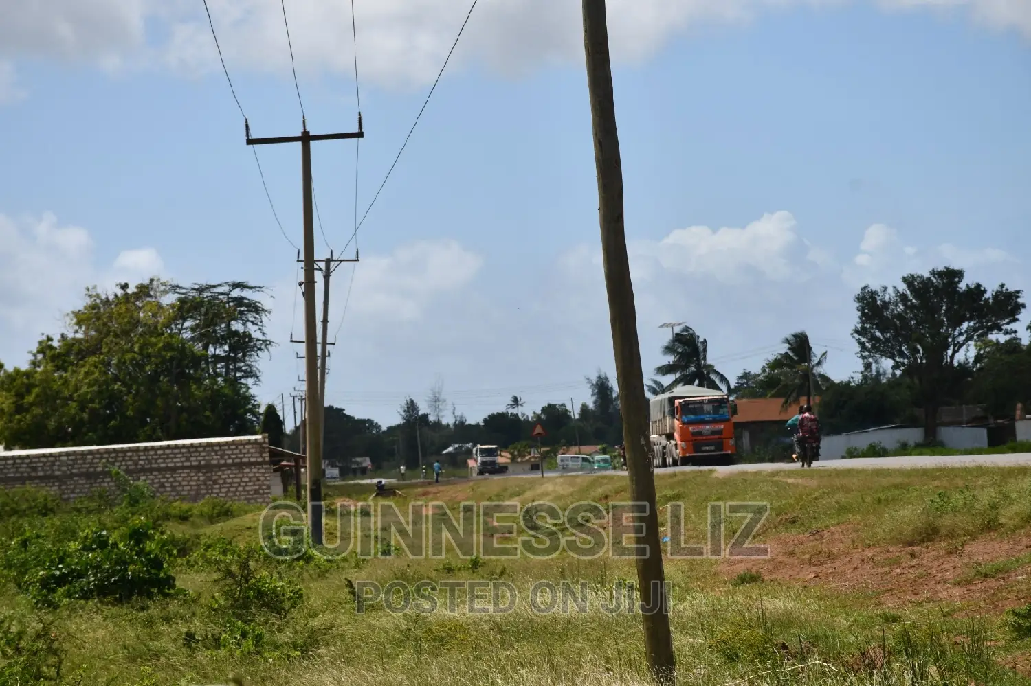 Mavueni Plots For Sale Next To New Life Complex