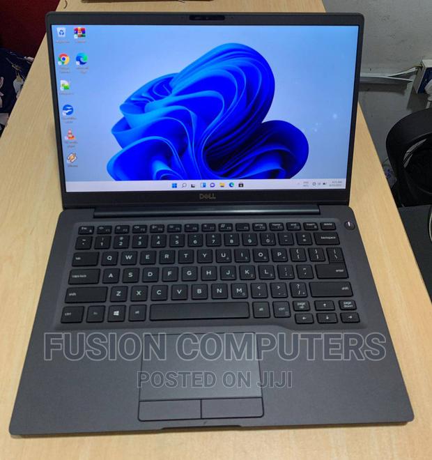 Laptop Dell Latitude 7400 8GB Intel Core I5 SSD 512GB - main view