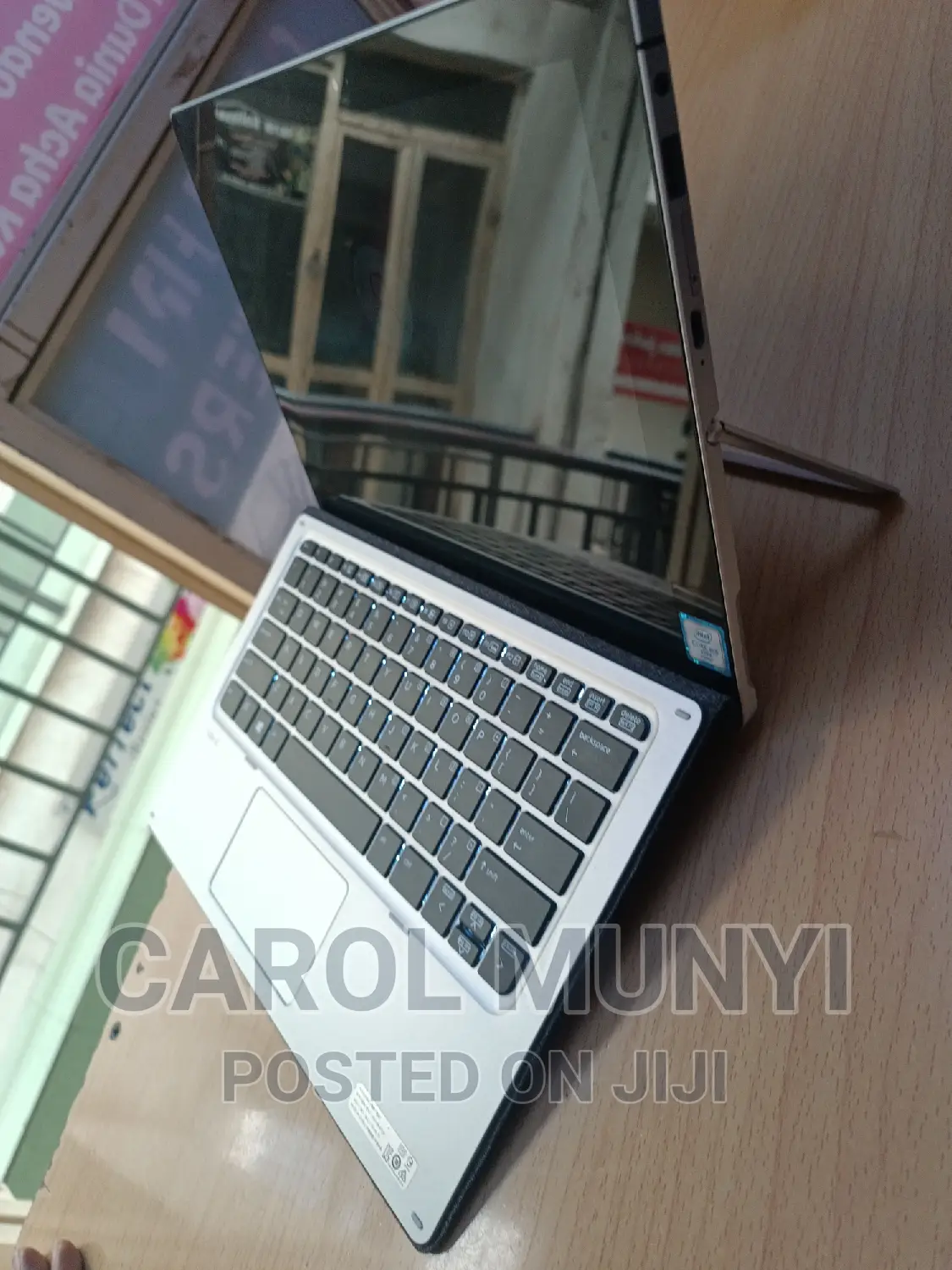 New Laptop HP Elite X2 1012 8GB Intel Core M SSD 256GB