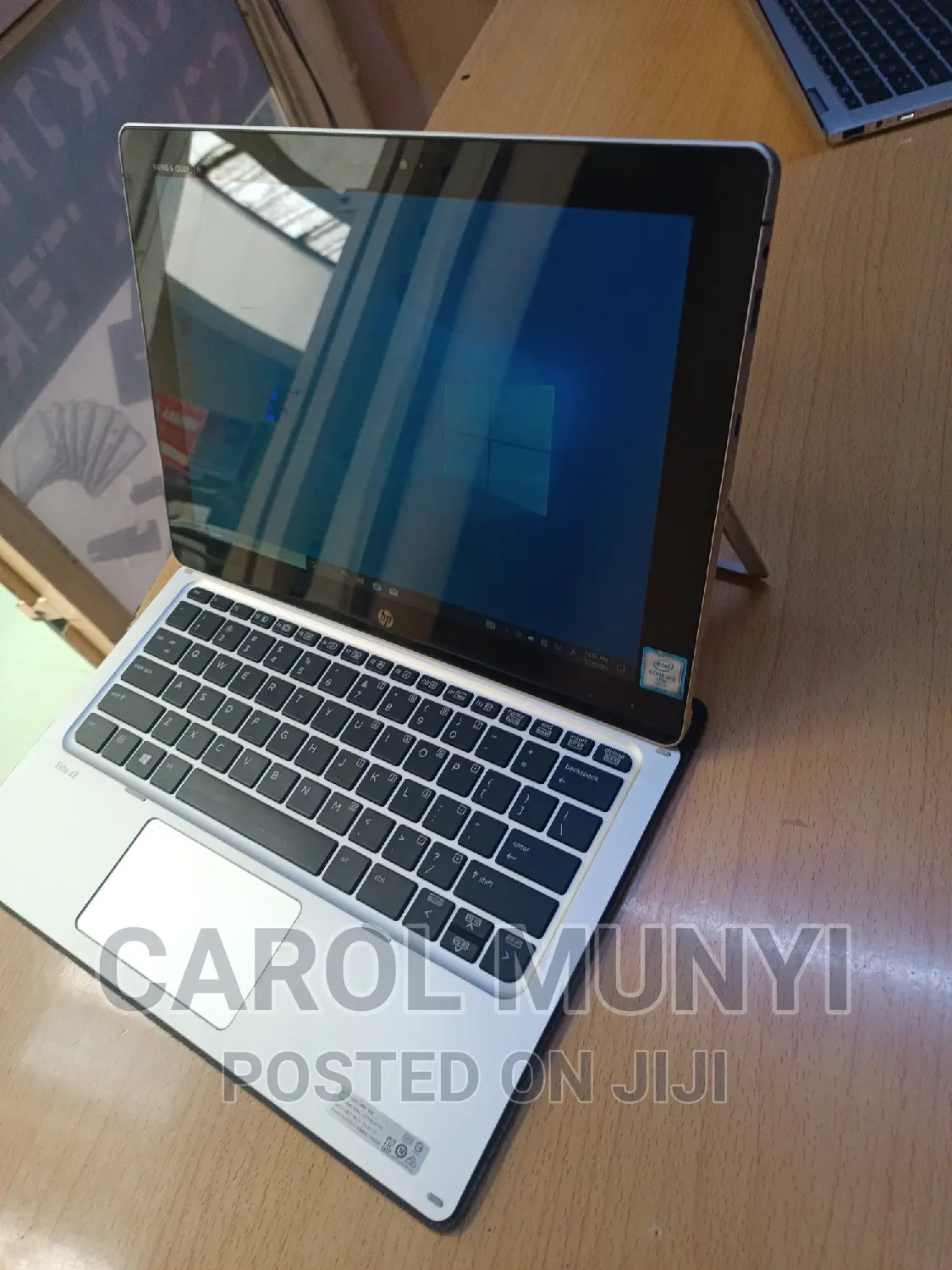 Laptop HP Elite X2 1012 8GB Intel Core i5 SSD 256GB