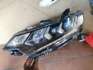 Outlander 2016 Xenon Headlight
