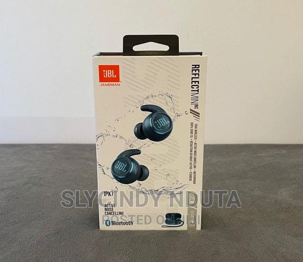 JBL Reflect Mini.