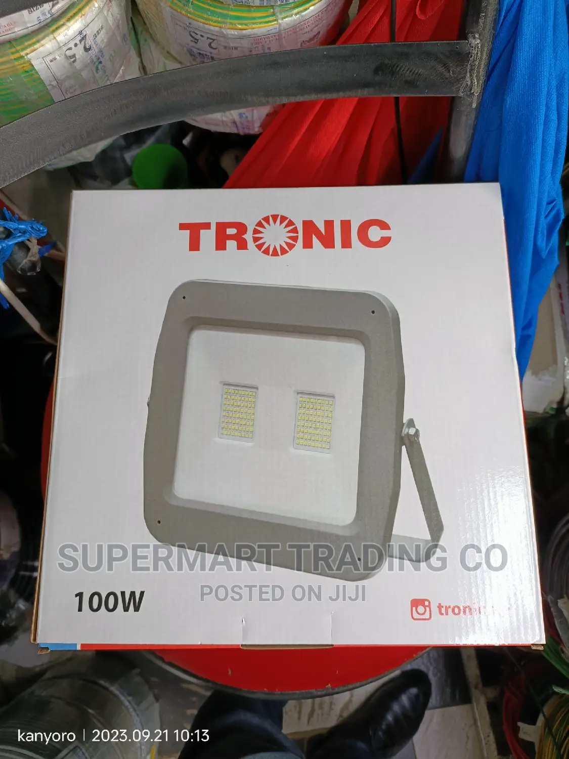 Tronic Floodlight 100wts Grey