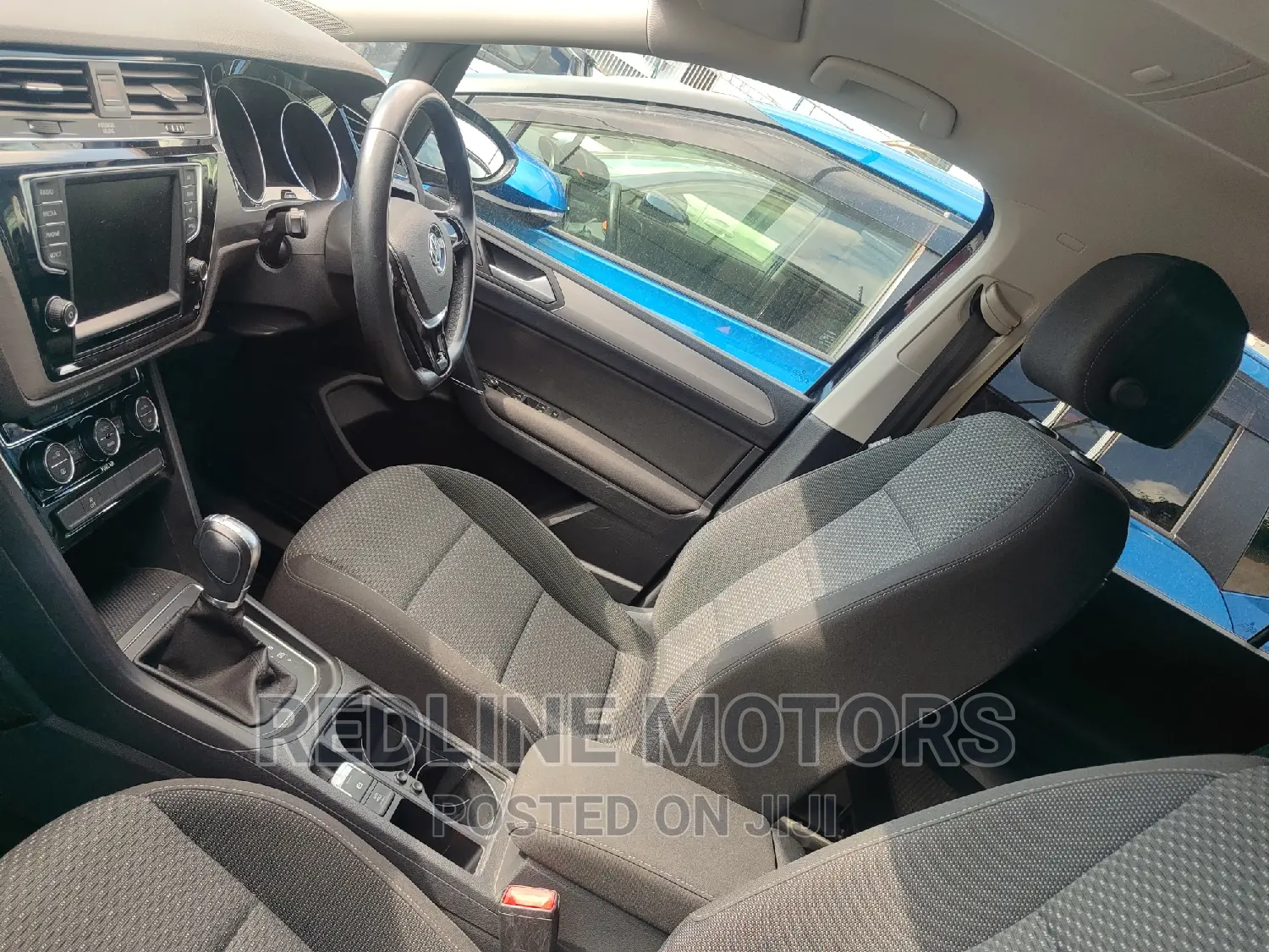 Volkswagen Touran 2016 Black