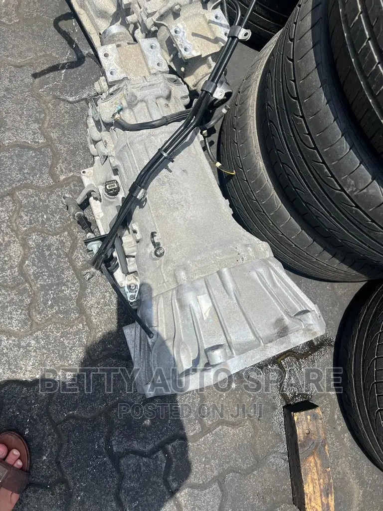 Nissan Caravan Gear Box ( Petrol)