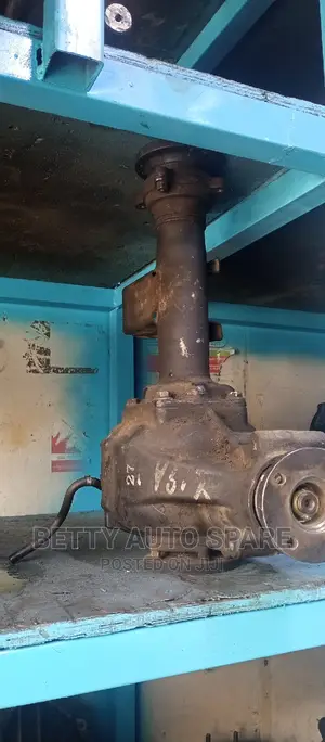 Nissan Hard Body Front Transfer Differential