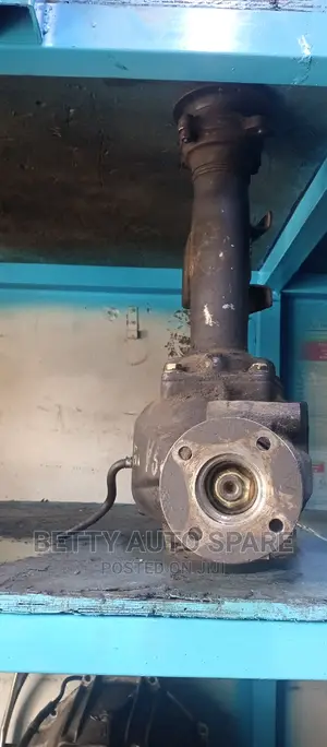 Nissan Hard Body Front Transfer Differential