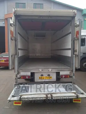 Mitsubishi Fuso Canter 2016 Fridge Freezer