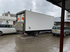 Mitsubishi Fuso Canter 2016 Fridge Freezer