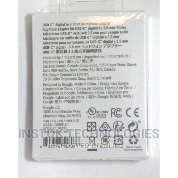 Google USB C to 3.5mm Headphone Adapter - thumbnail 3