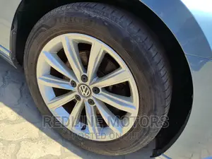 Volkswagen Passat 2016 Blue