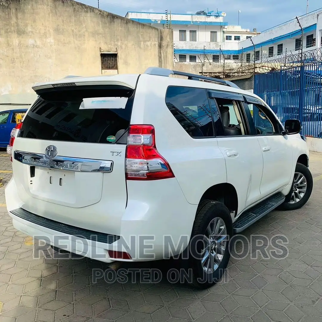 Toyota Land Cruiser Prado 2017 White