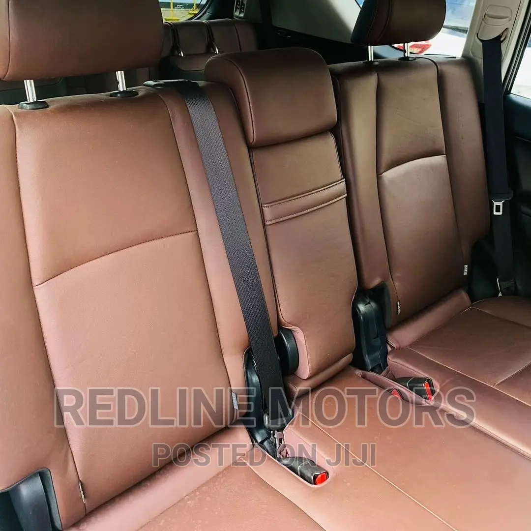 Toyota Land Cruiser Prado 2017 White