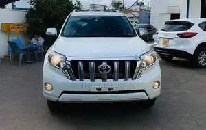 Toyota Land Cruiser Prado 2017 White
