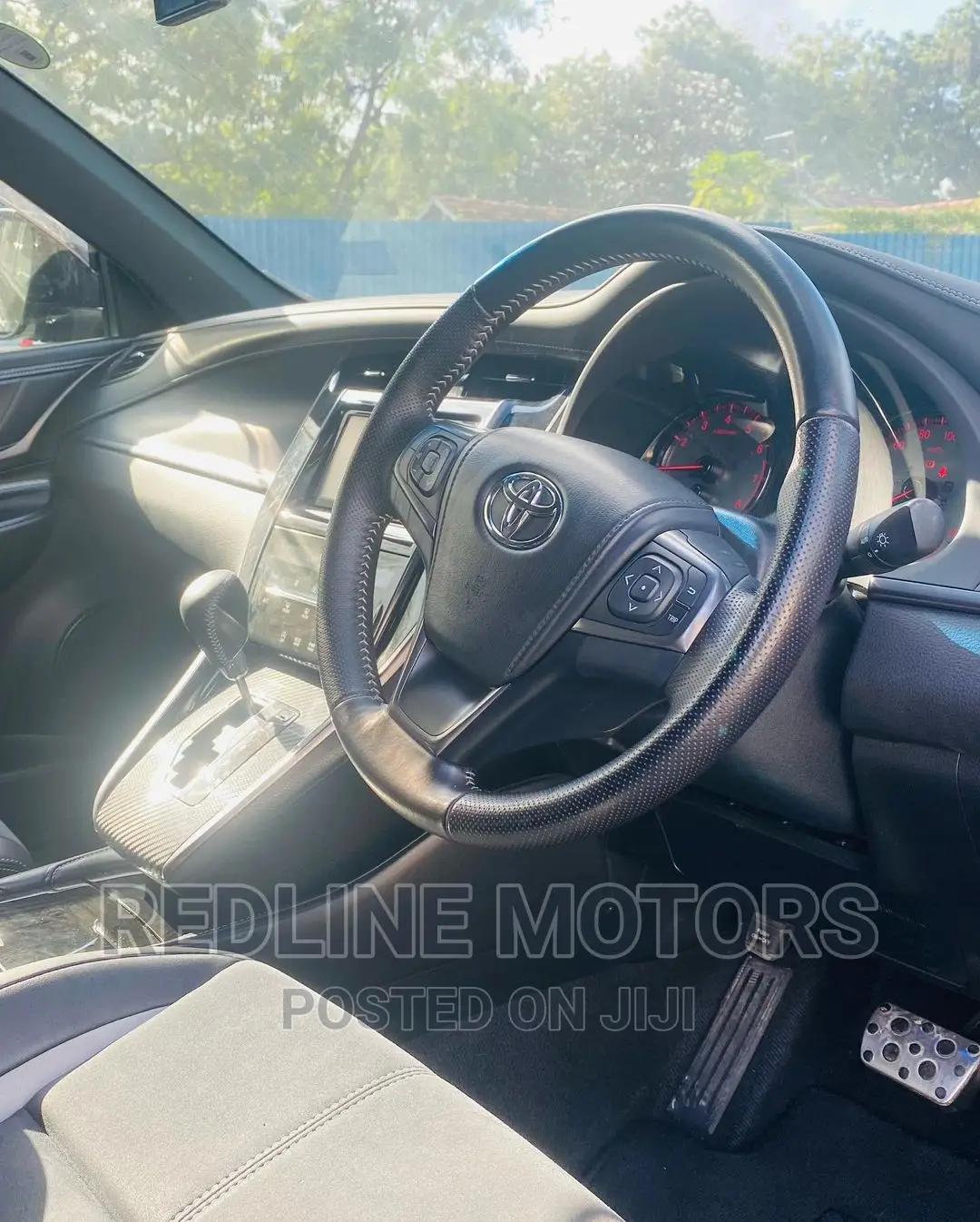 Toyota Harrier 2.0 4WD 2016 Black