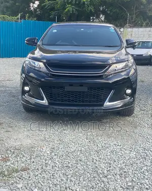Toyota Harrier 2.0 4WD 2016 Black
