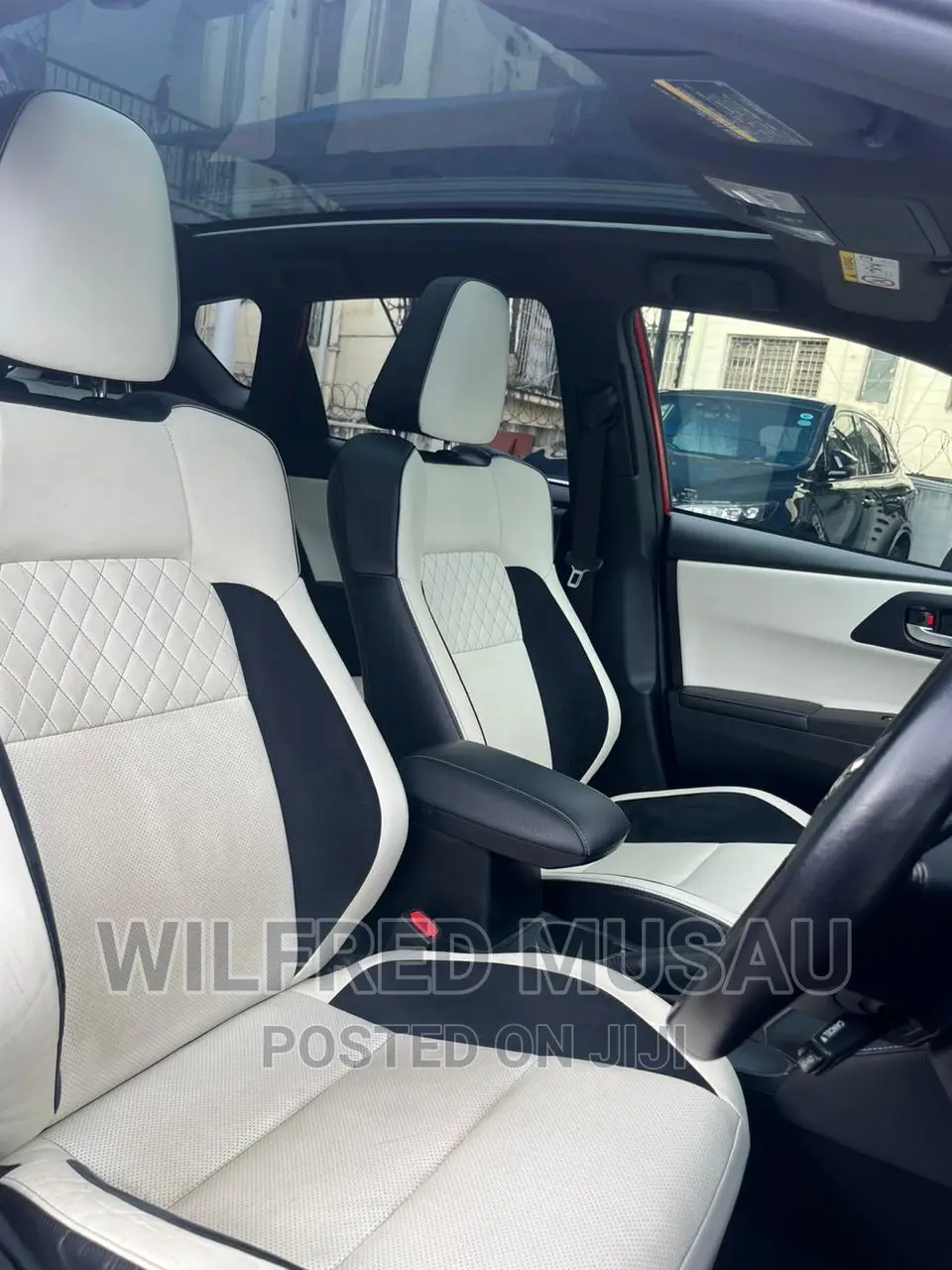 Toyota Auris 2016 Red