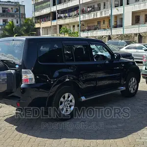 Mitsubishi Pajero V90 2.8 GL 2016 Black