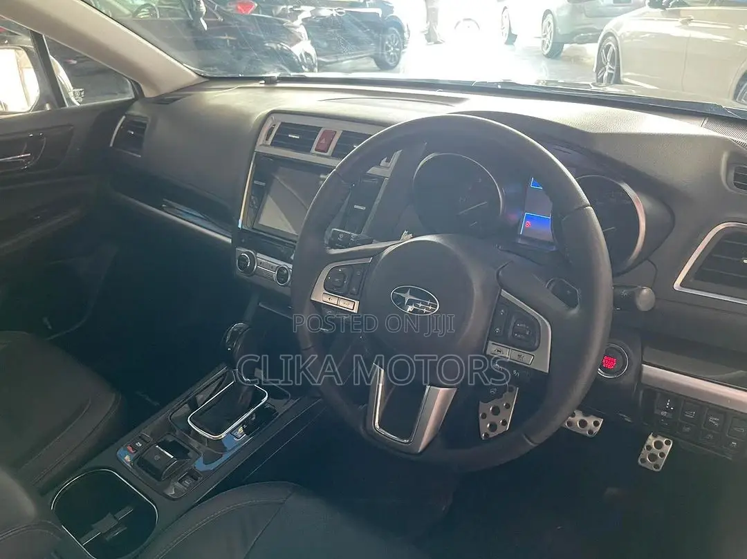 Subaru Outback 2.5i Limited AWD 2017 Brown