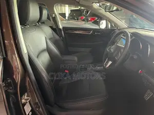 Subaru Outback 2.5i Limited AWD 2017 Brown