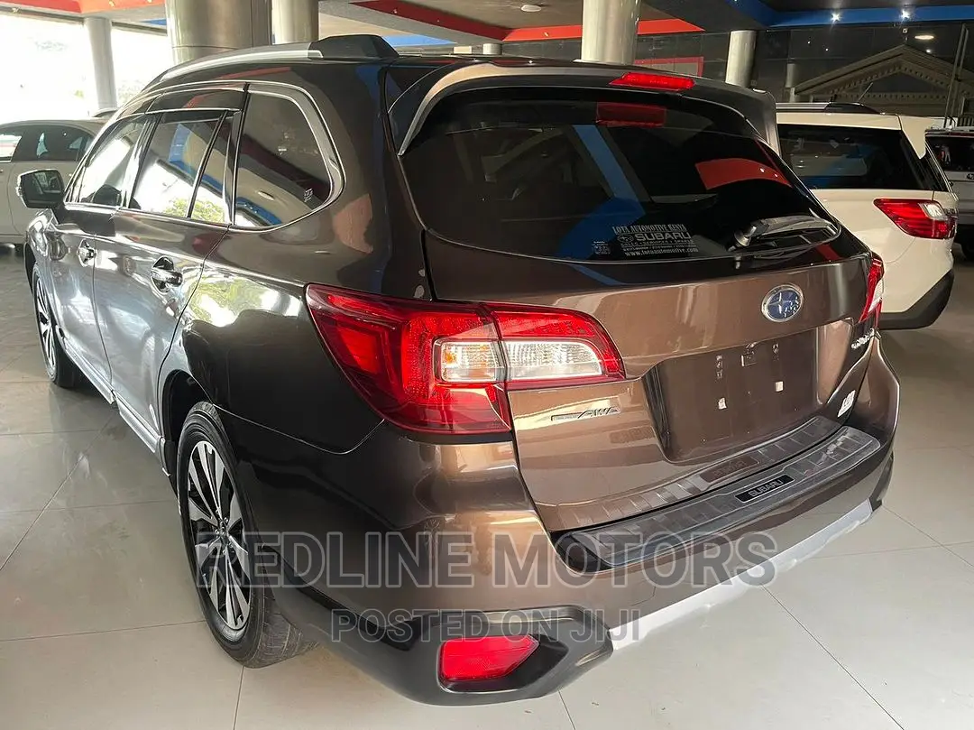 Subaru Outback 2.5i Limited AWD 2017 Brown