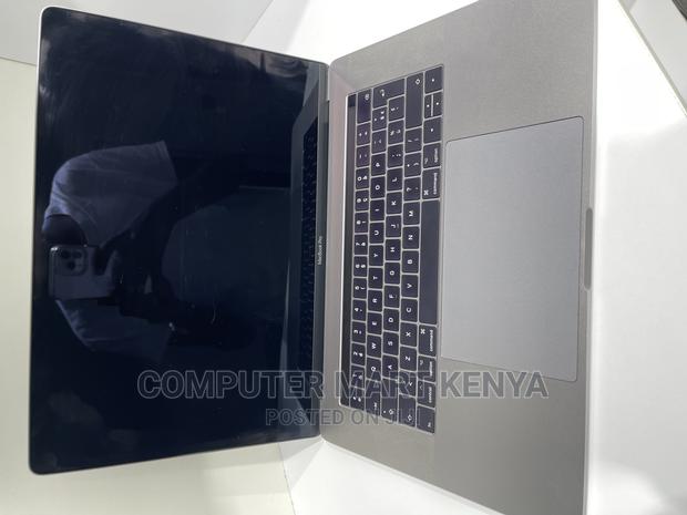 Laptop Apple MacBook Pro 2016 16GB Intel Core I7 SSD 256GB